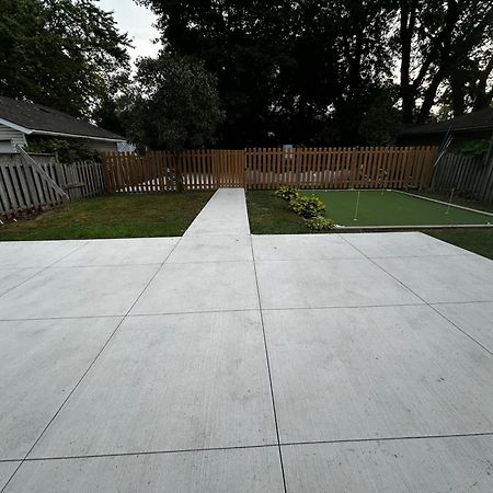 Tranquil Oasis In Lakeview Mississauga Exterior foto